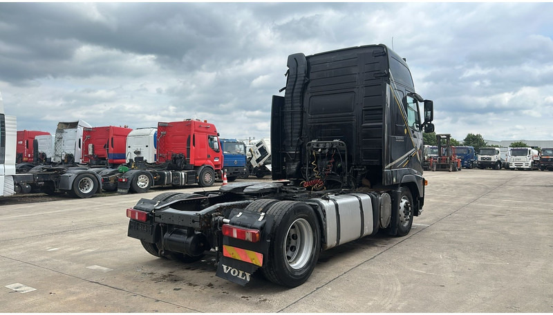 Volvo FH 440 (CAN DRIVE BUT PROBLEM WITH CLUTCH) - Gjysmë-kamion: foto 5 Volvo FH 440 (CAN DRIVE BUT PROBLEM WITH CLUTCH) - Gjysmë-kamion: foto 5