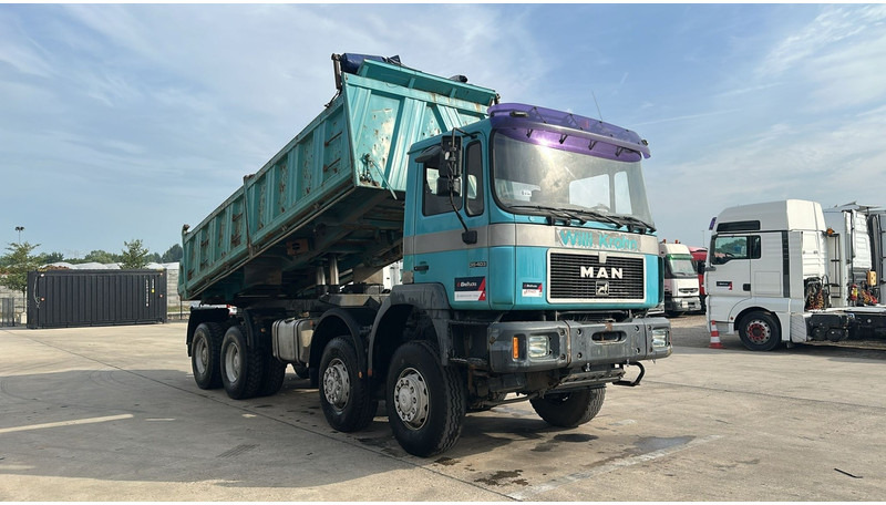 MAN 36.403 (8X6 / LAMES / STEEL SUSP. / BIG AXLE / 6 CYLINDER) - Kamion vetëshkarkues: foto 2 MAN 36.403 (8X6 / LAMES / STEEL SUSP. / BIG AXLE / 6 CYLINDER) - Kamion vetëshkarkues: foto 2