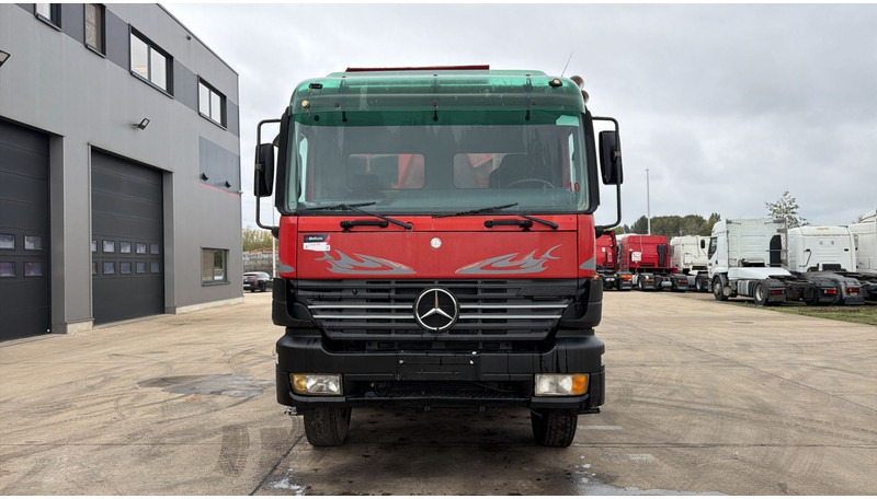 Mercedes-Benz Actros 4143 (GRAND PONT / BOITE MANUELLE / LAMES / 8X4 / STEEL SUSP.) - Kamion vetëshkarkues: foto 2 Mercedes-Benz Actros 4143 (GRAND PONT / BOITE MANUELLE / LAMES / 8X4 / STEEL SUSP.) - Kamion vetëshkarkues: foto 2