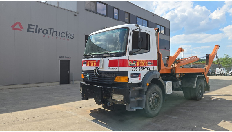 Mercedes-Benz Atego 1823 (BIG AXLE / STEEL SUSP. / LAMES / BOITE MANUELLE / MANUAL GETRIEBE) - Transportjer kontejnerësh/ Kamion me karroceri të çmontueshme: foto 1 Mercedes-Benz Atego 1823 (BIG AXLE / STEEL SUSP. / LAMES / BOITE MANUELLE / MANUAL GETRIEBE) - Transportjer kontejnerësh/ Kamion me karroceri të çmontueshme: foto 1