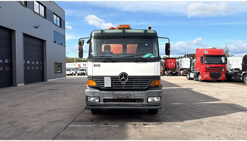 Mercedes-Benz Atego 2528 (14500L / LAMES DEVANT / 6X2 / BOITE MANUELLE) - Kamion me vakuum: foto 2 Mercedes-Benz Atego 2528 (14500L / LAMES DEVANT / 6X2 / BOITE MANUELLE) - Kamion me vakuum: foto 2