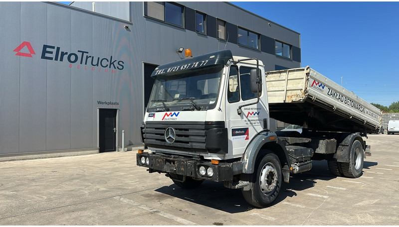 Mercedes-Benz SK 1820 (POMPE MANUELLE / LAMES / GRAND PONT / TRES PROPRE) - Kamion vetëshkarkues: foto 1 Mercedes-Benz SK 1820 (POMPE MANUELLE / LAMES / GRAND PONT / TRES PROPRE) - Kamion vetëshkarkues: foto 1