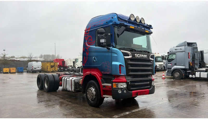 Scania R 500 V8 (6X4 / MANUAL GEARBOX / BOITE MANUELLE) - Kamion kabinë-shasi: foto 3 Scania R 500 V8 (6X4 / MANUAL GEARBOX / BOITE MANUELLE) - Kamion kabinë-shasi: foto 3