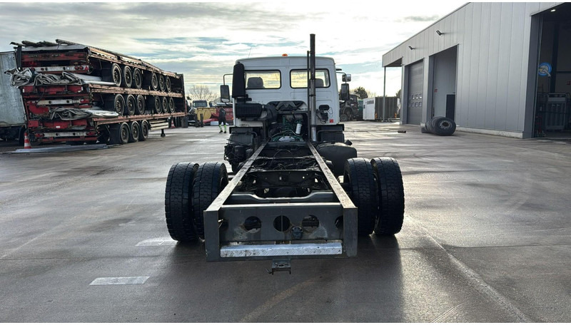 Volvo FL 220 (BELGIAN TRUCK / MANUAL GEARBOX / CAMION BELGE) - Kamion kabinë-shasi: foto 5 Volvo FL 220 (BELGIAN TRUCK / MANUAL GEARBOX / CAMION BELGE) - Kamion kabinë-shasi: foto 5