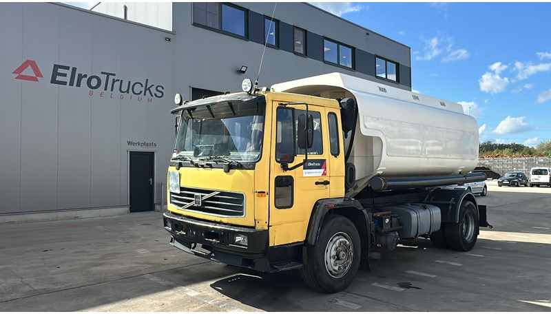 Volvo FL 6-18 (12400 LITERS / 3 COMPARTIMENTS / EURO 2 / STEEL SUSP. / LAMES) - Autobot: foto 1 Volvo FL 6-18 (12400 LITERS / 3 COMPARTIMENTS / EURO 2 / STEEL SUSP. / LAMES) - Autobot: foto 1