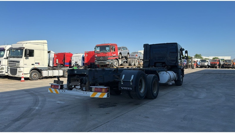 Volvo FM 12 - 380 (FULL STEEL SUSP. / SUSP. LAMES / CHASSIS LONGUE / 10 TYRES / TRES BONNE ETAT) - Kamion kabinë-shasi: foto 5 Volvo FM 12 - 380 (FULL STEEL SUSP. / SUSP. LAMES / CHASSIS LONGUE / 10 TYRES / TRES BONNE ETAT) - Kamion kabinë-shasi: foto 5