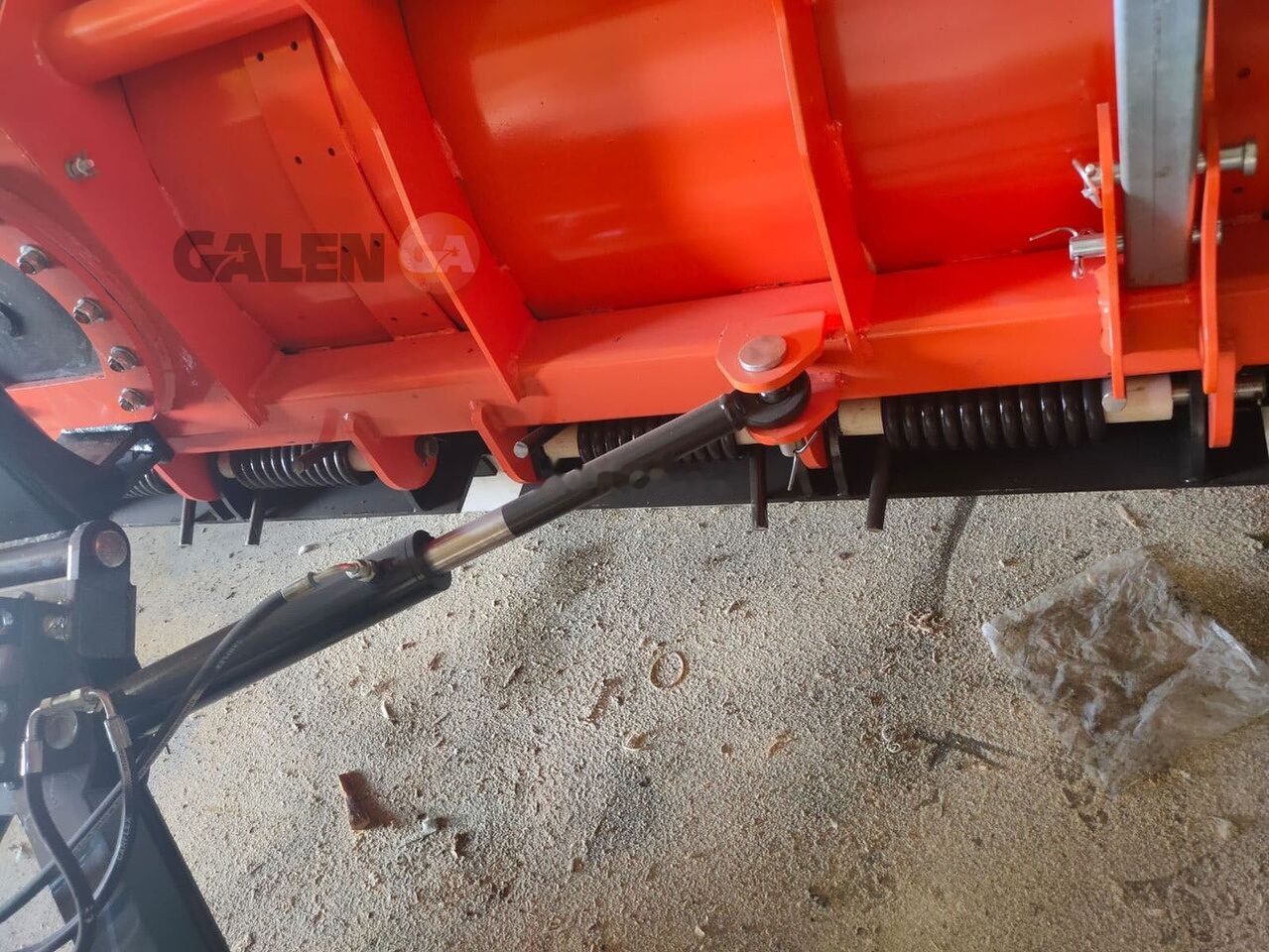 Galen New - Borëpastruese: foto 3 Galen New - Borëpastruese: foto 3