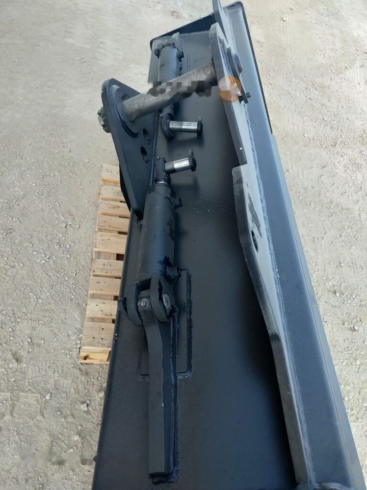 Galen OQ65 Tilt Bucket - Kovë ekskavatori: foto 3 Galen OQ65 Tilt Bucket - Kovë ekskavatori: foto 3