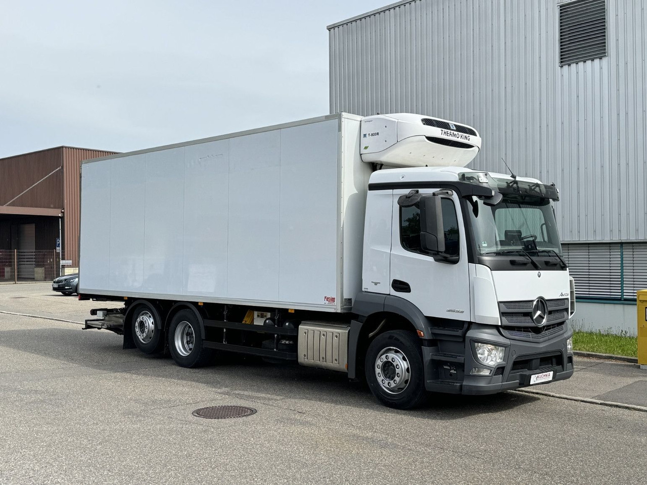 Mercedes-Benz Antos 2533L Kühlkoffer TK T-800R Lenkachse TOP - Kamion frigorifer: foto 4 Mercedes-Benz Antos 2533L Kühlkoffer TK T-800R Lenkachse TOP - Kamion frigorifer: foto 4