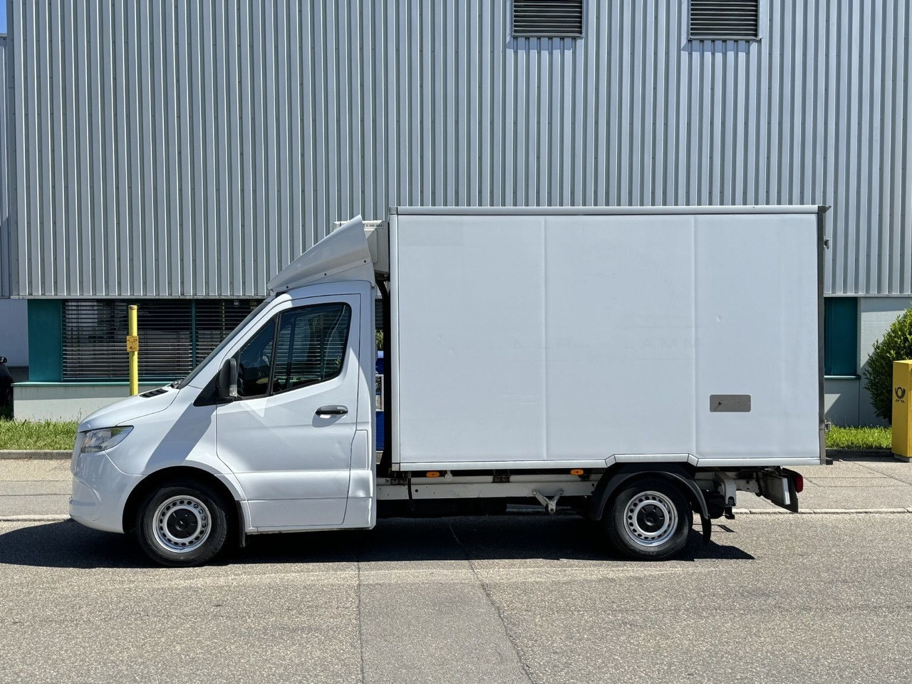 Mercedes-Benz Sprinter 316 Tiefkühl 3,3m TK V-500 MAX Luftgef. - Furgon frigorifer: foto 4 Mercedes-Benz Sprinter 316 Tiefkühl 3,3m TK V-500 MAX Luftgef. - Furgon frigorifer: foto 4