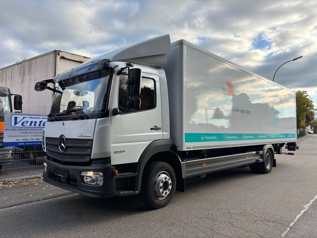 Mercedes-Benz Atego III 1227L, Euro-6, 2xAHK, Klima, Abbiegeas - Kamion vagonetë: foto 1 Mercedes-Benz Atego III 1227L, Euro-6, 2xAHK, Klima, Abbiegeas - Kamion vagonetë: foto 1