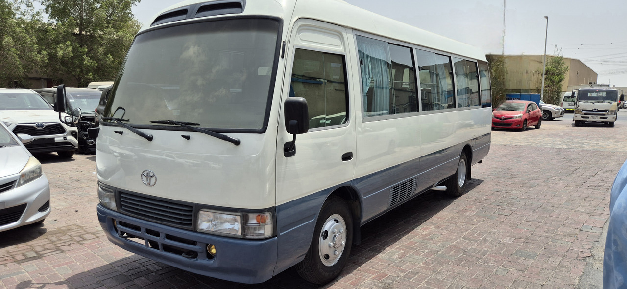 Toyota Coaster ... 30 places - climatisé - Minibus, Furgon pasagjerësh: foto 1 Toyota Coaster ... 30 places - climatisé - Minibus, Furgon pasagjerësh: foto 1