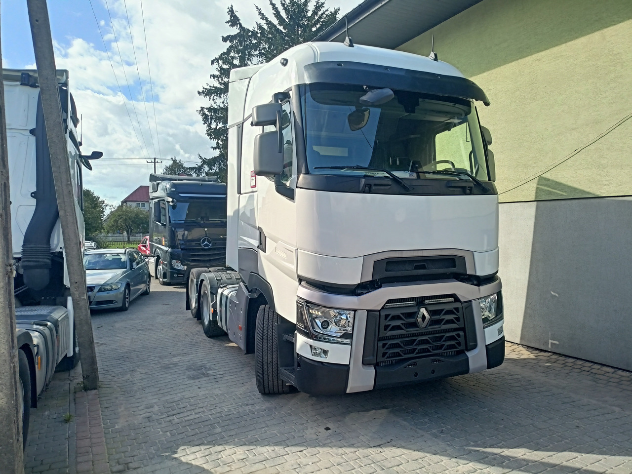Renault Gama T 480 - Gjysmë-kamion: foto 1 Renault Gama T 480 - Gjysmë-kamion: foto 1