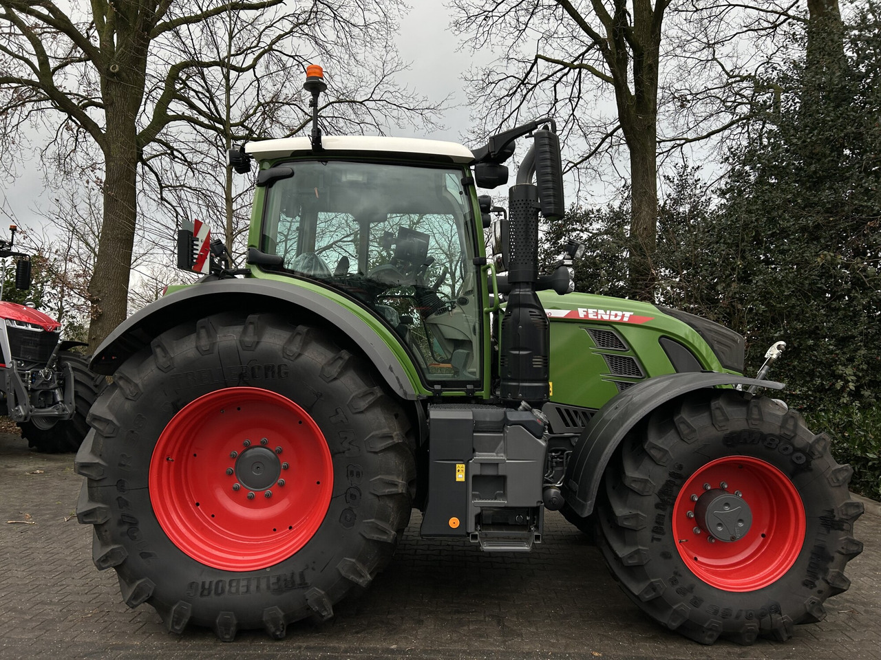 Fendt 724 Vario Gen6 ProfiPlus setting 2 - Traktor: foto 4 Fendt 724 Vario Gen6 ProfiPlus setting 2 - Traktor: foto 4