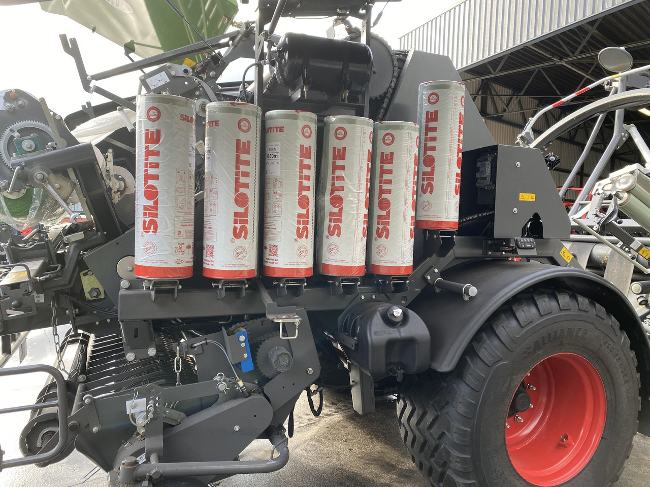 Fendt Rotana 130F Combi - Mbështjellëse dengjesh: foto 4 Fendt Rotana 130F Combi - Mbështjellëse dengjesh: foto 4