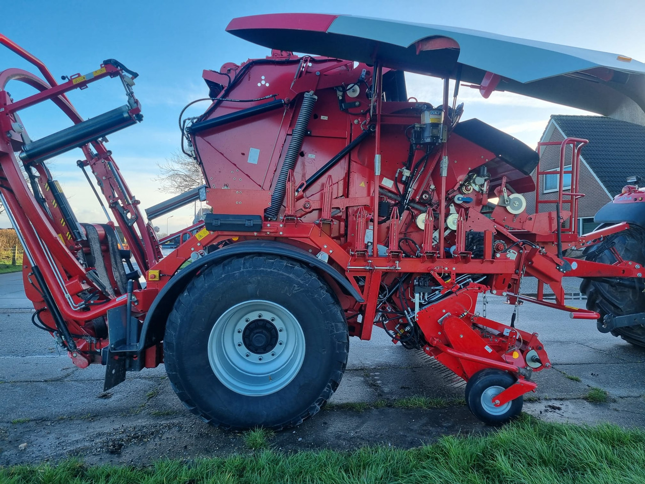 Lely Welger RPC 160V - Mbështjellëse dengjesh: foto 4 Lely Welger RPC 160V - Mbështjellëse dengjesh: foto 4