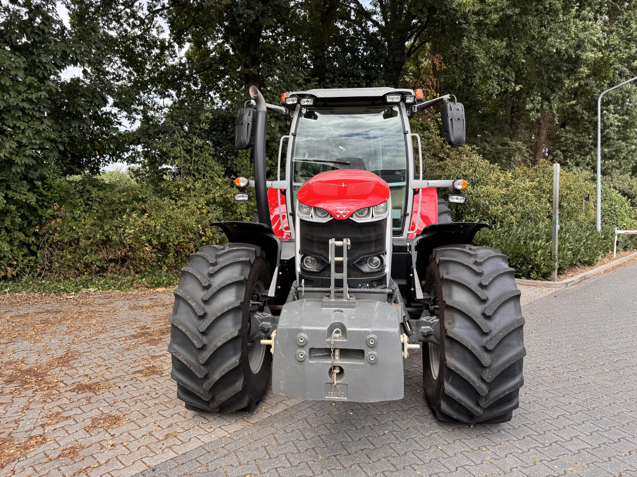 MASSEY FERGUSON 7s.180 Dyna6 Efficient - Traktor: foto 5 MASSEY FERGUSON 7s.180 Dyna6 Efficient - Traktor: foto 5