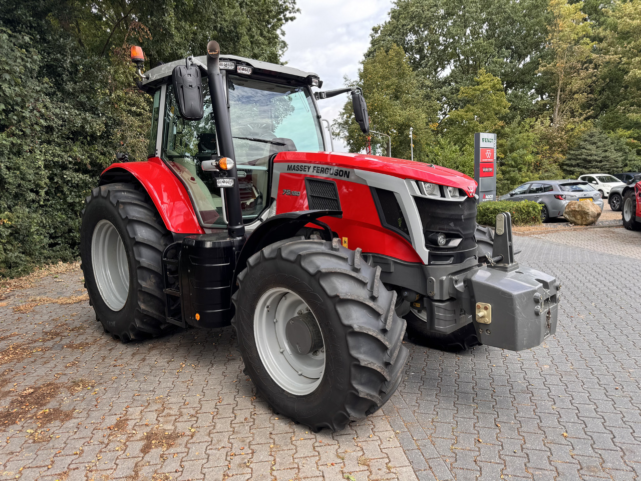 Massey Ferguson 7s.180 Dyna6 Efficient - Traktor: foto 3 Massey Ferguson 7s.180 Dyna6 Efficient - Traktor: foto 3