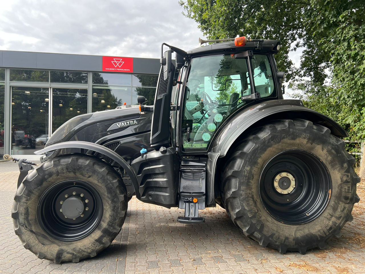 Valtra T174 Versu - Traktor: foto 2 Valtra T174 Versu - Traktor: foto 2