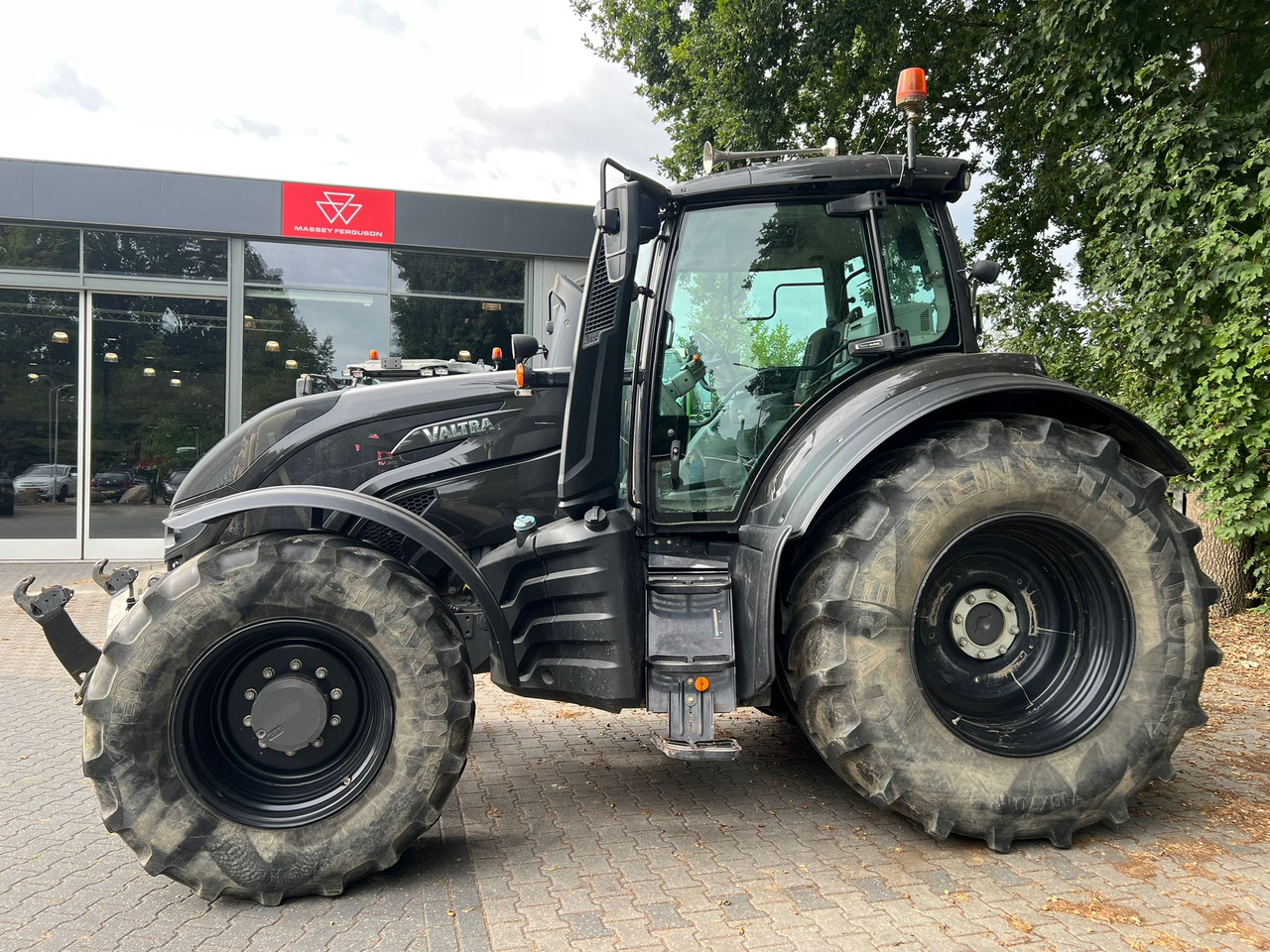 Valtra T174 Versu - Traktor: foto 2 Valtra T174 Versu - Traktor: foto 2