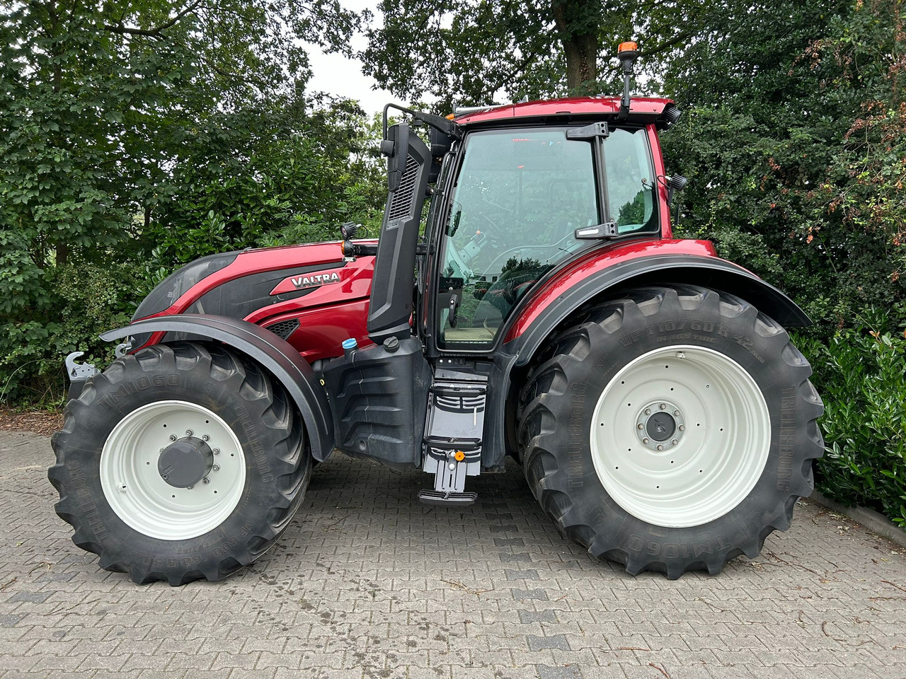 Valtra T214 Direct - Traktor: foto 2 Valtra T214 Direct - Traktor: foto 2