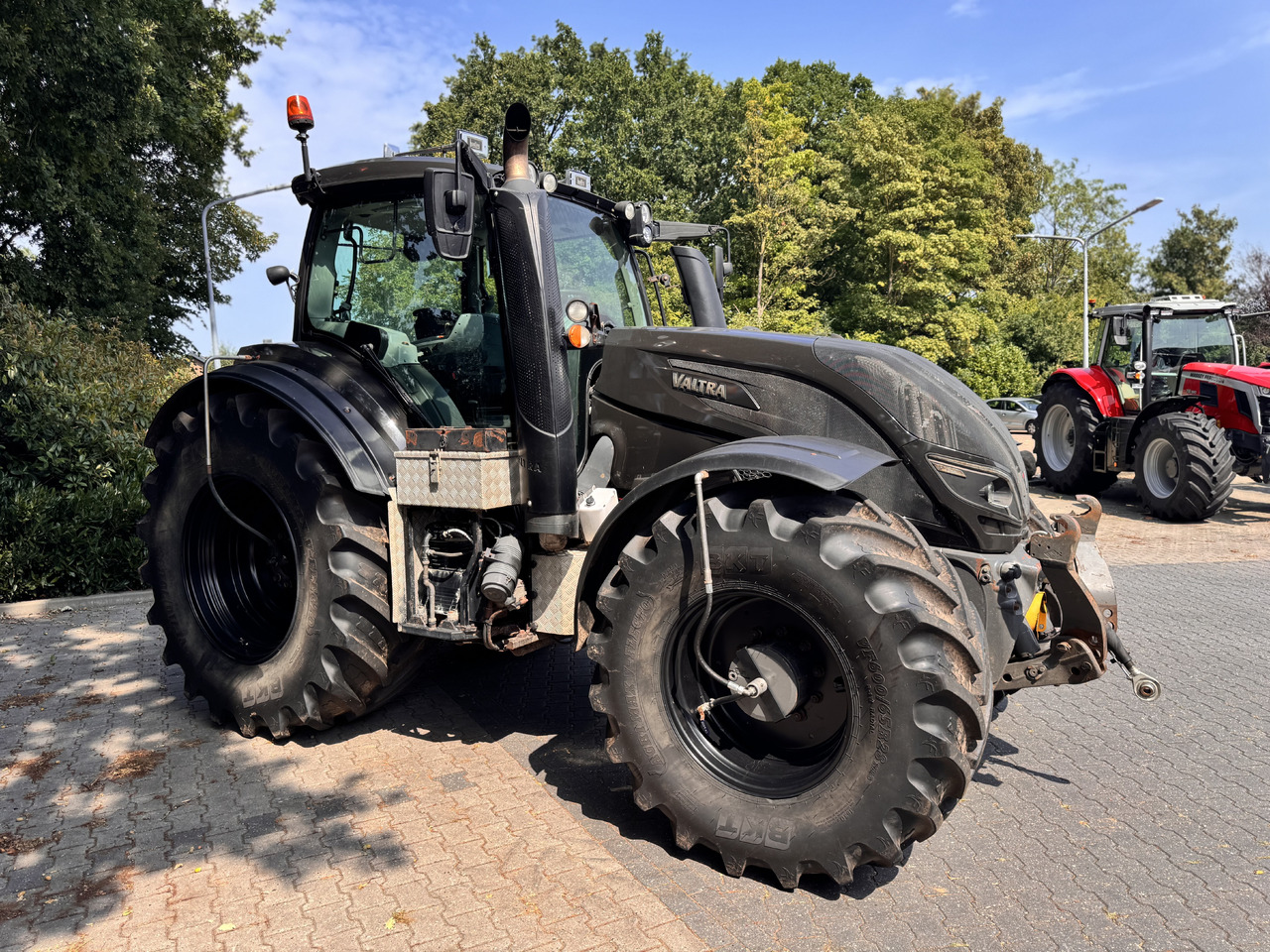 Valtra T214 Direct - Traktor: foto 3 Valtra T214 Direct - Traktor: foto 3