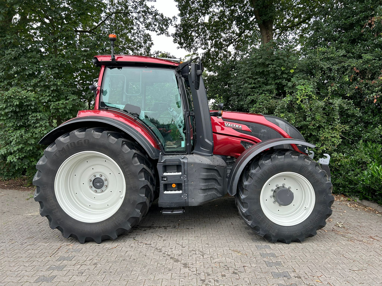 Valtra T214 Direct - Traktor: foto 2 Valtra T214 Direct - Traktor: foto 2