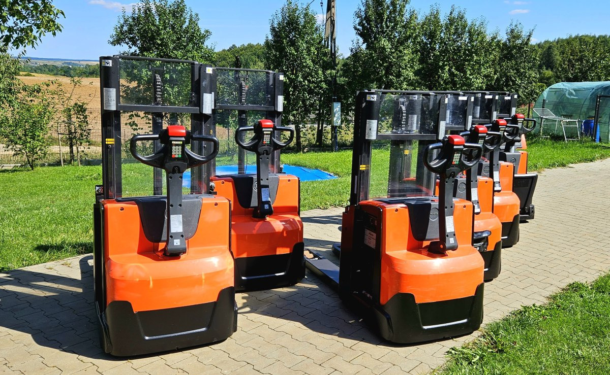 Toyota SWE 200D - Stivosës: foto 2 Toyota SWE 200D - Stivosës: foto 2