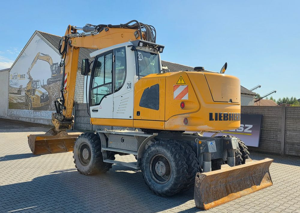 Liebherr A918 COMPACT, 2014 ROK, SW 48 LIKUFIX szybkozłącze - Ekskavator me goma: foto 3 Liebherr A918 COMPACT, 2014 ROK, SW 48 LIKUFIX szybkozłącze - Ekskavator me goma: foto 3