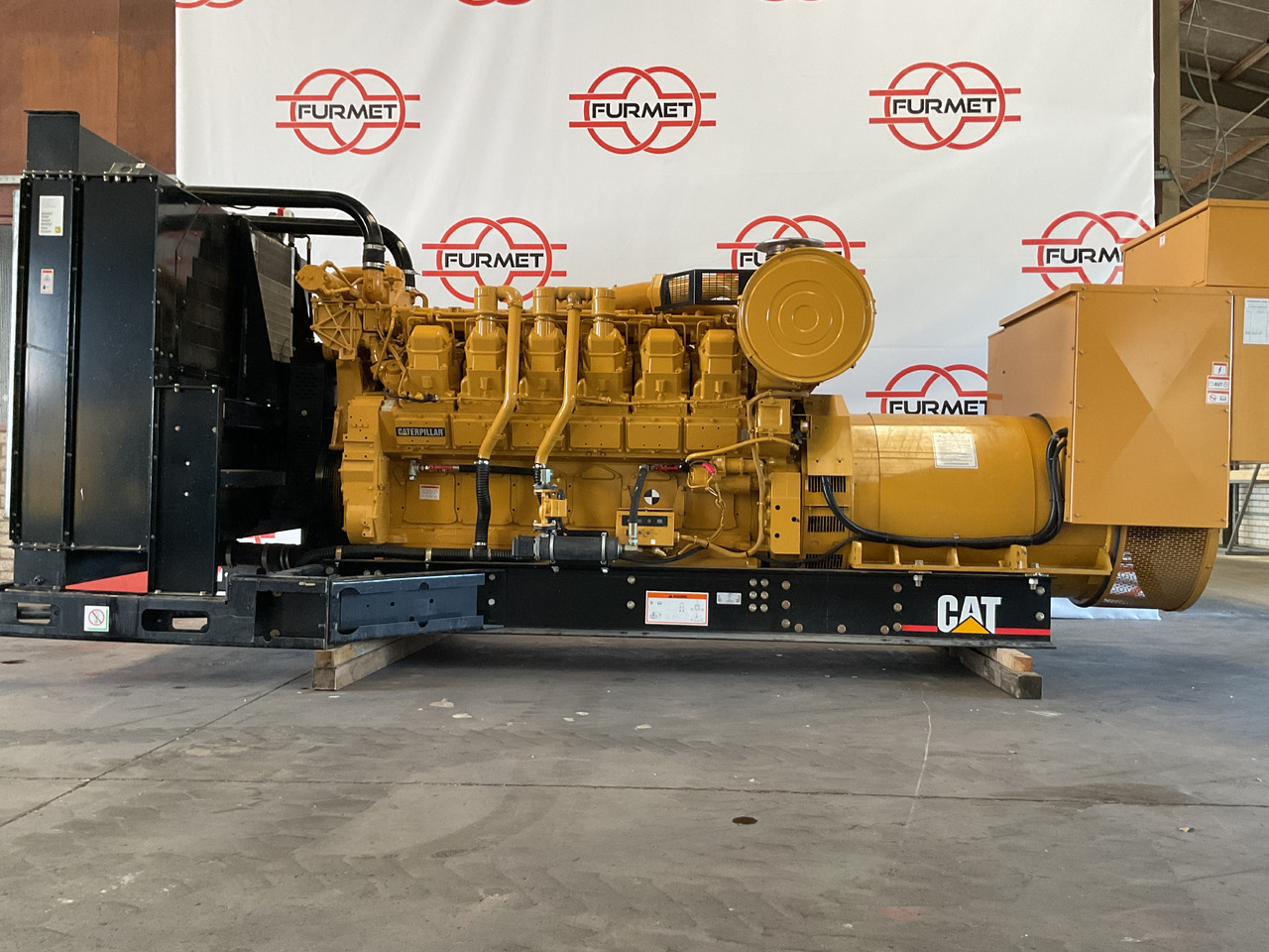 Caterpillar 3512HD, 1275KVA Generatorset. Like brand new. Low standby hours. - Set gjeneratori: foto 2 Caterpillar 3512HD, 1275KVA Generatorset. Like brand new. Low standby hours. - Set gjeneratori: foto 2