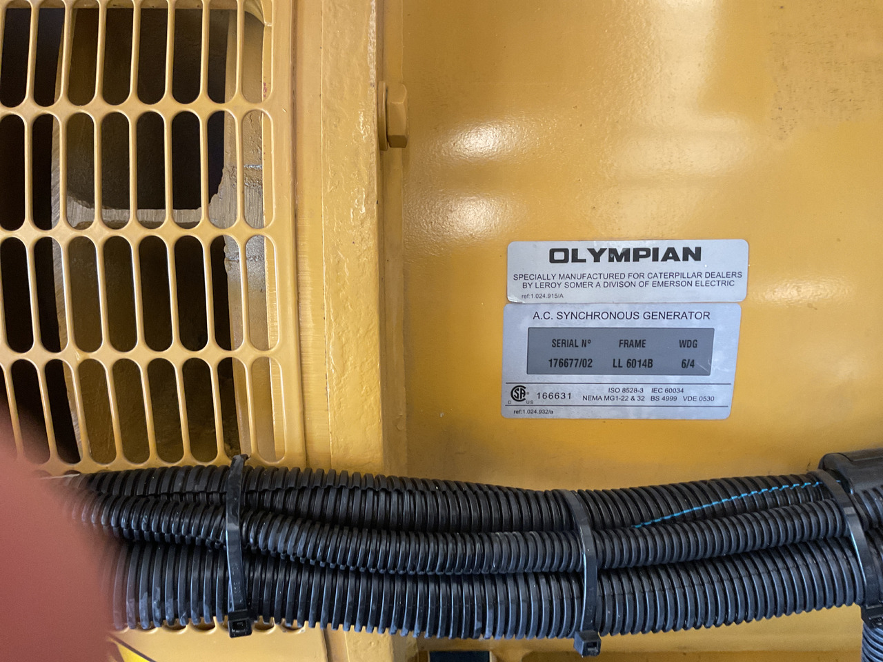 Caterpillar C13, 400KVA Generator. Like brand new. - Set gjeneratori: foto 4 Caterpillar C13, 400KVA Generator. Like brand new. - Set gjeneratori: foto 4