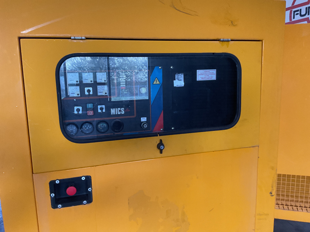 Set gjeneratori Volvo SDMO generator set. 200KVA. Very complete. Tested and approved.: foto 6