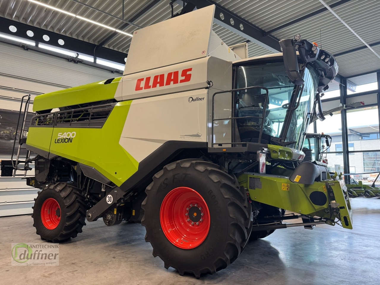 CLAAS Lexion 5400 Model C831... - Autokombajnë: foto 2 CLAAS Lexion 5400 Model C831... - Autokombajnë: foto 2