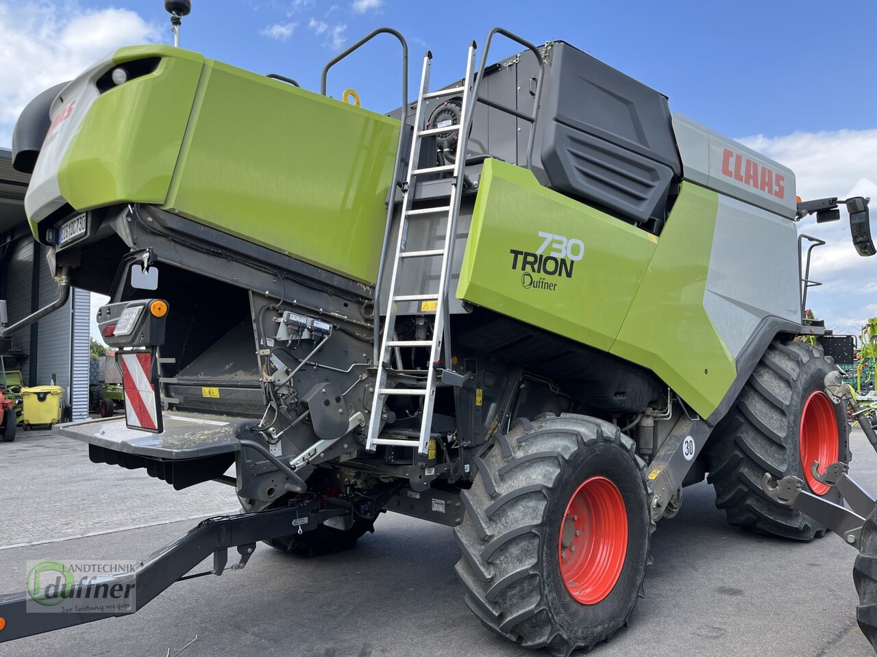 CLAAS Trion 730 - Autokombajnë: foto 4 CLAAS Trion 730 - Autokombajnë: foto 4