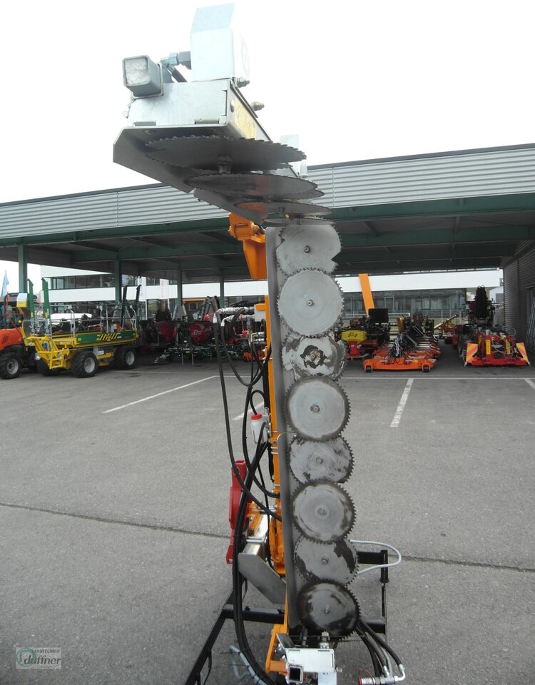 Ero Binger Baumschnittgerät - Ngarkues ballor për traktor për Pajisje pylltarie: foto 4 Ero Binger Baumschnittgerät - Ngarkues ballor për traktor për Pajisje pylltarie: foto 4