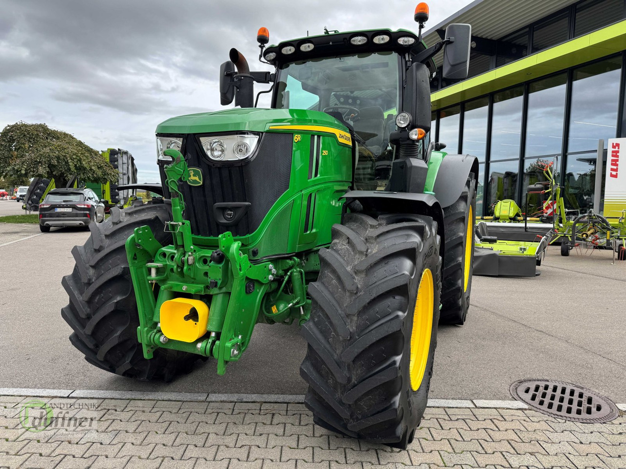 John Deere 6R 250 - Traktor: foto 3 John Deere 6R 250 - Traktor: foto 3