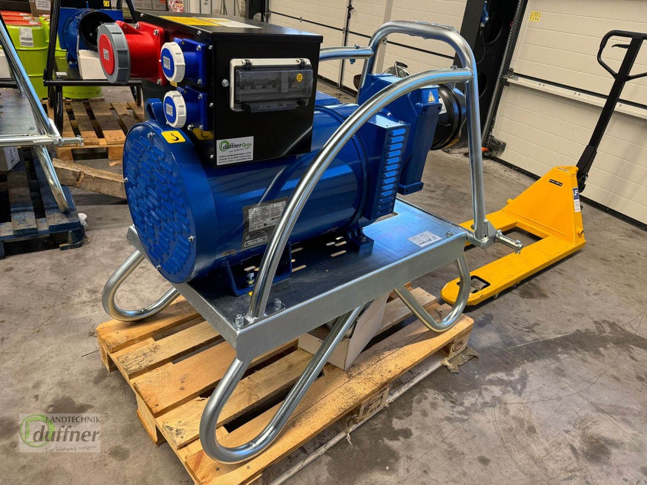 MCC Alte Zapfwellengenerator Stromaggregat Generator in verschiedenen Größen KVA - Pajisje për lirimin e tokës: foto 2 MCC Alte Zapfwellengenerator Stromaggregat Generator in verschiedenen Größen KVA - Pajisje për lirimin e tokës: foto 2