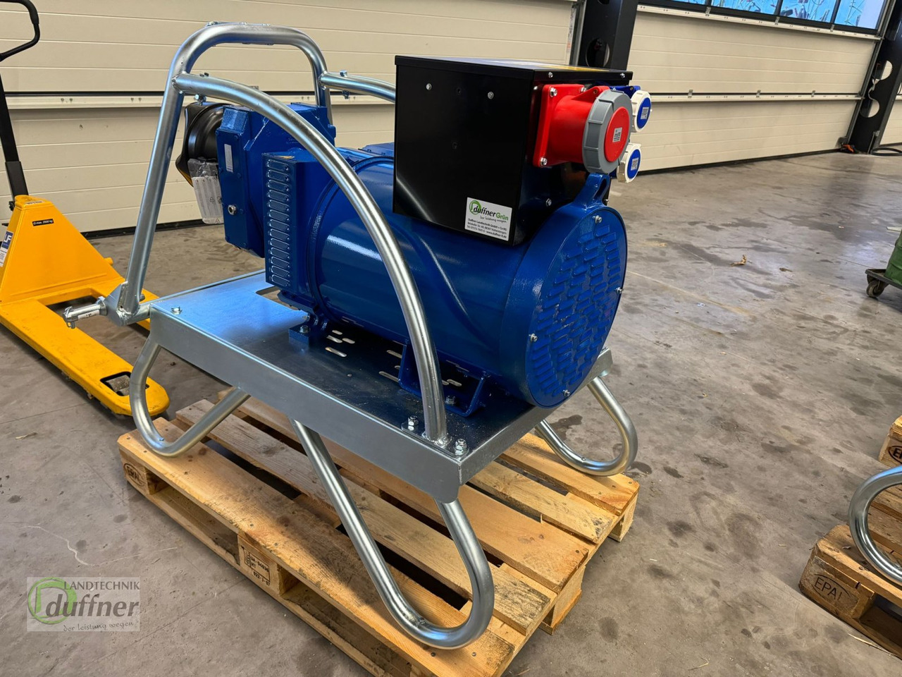 MCC Alte Zapfwellengenerator Stromaggregat Generator in verschiedenen Größen KVA - Pajisje për lirimin e tokës: foto 3 MCC Alte Zapfwellengenerator Stromaggregat Generator in verschiedenen Größen KVA - Pajisje për lirimin e tokës: foto 3