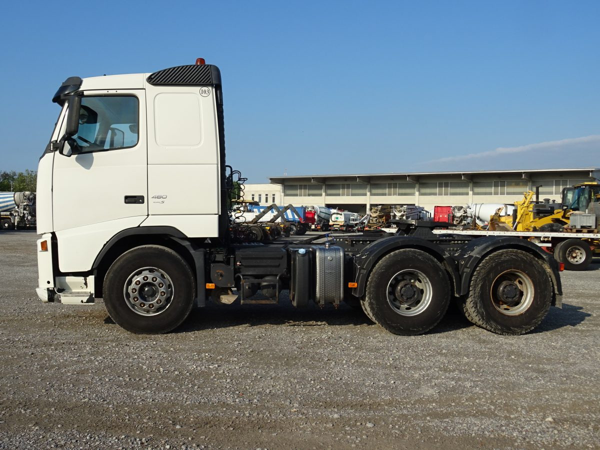 VOLVO FH64T 480 6×4 - Gjysmë-kamion: foto 2 VOLVO FH64T 480 6×4 - Gjysmë-kamion: foto 2