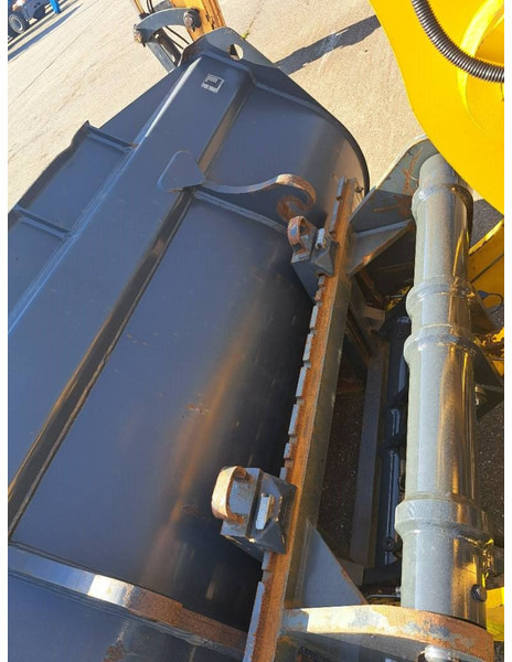 Komatsu WA100-8E0 - Fadrom me goma: foto 5 Komatsu WA100-8E0 - Fadrom me goma: foto 5