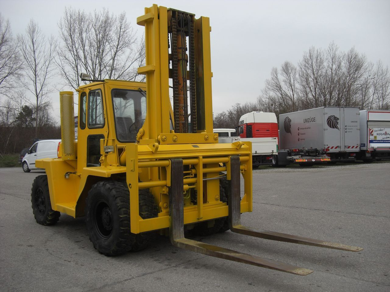 Clark C500YS225PD Clark C500YS225PD - Pirun më naftë: foto 3 Clark C500YS225PD Clark C500YS225PD - Pirun më naftë: foto 3