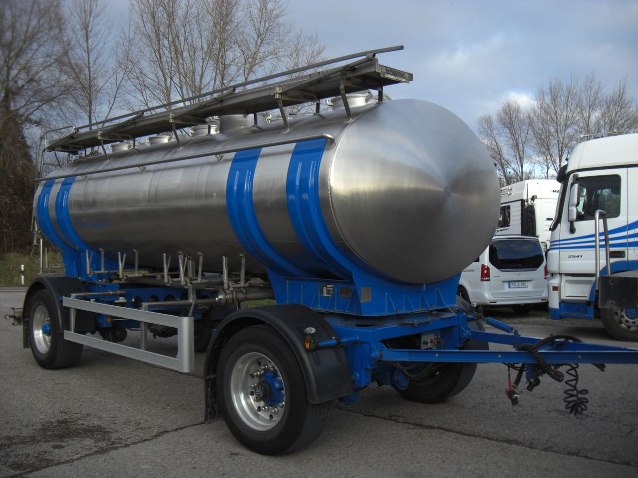 Magyar R2MEB / 6 KAMMERN - Rimorkio me bot: foto 1 Magyar R2MEB / 6 KAMMERN - Rimorkio me bot: foto 1