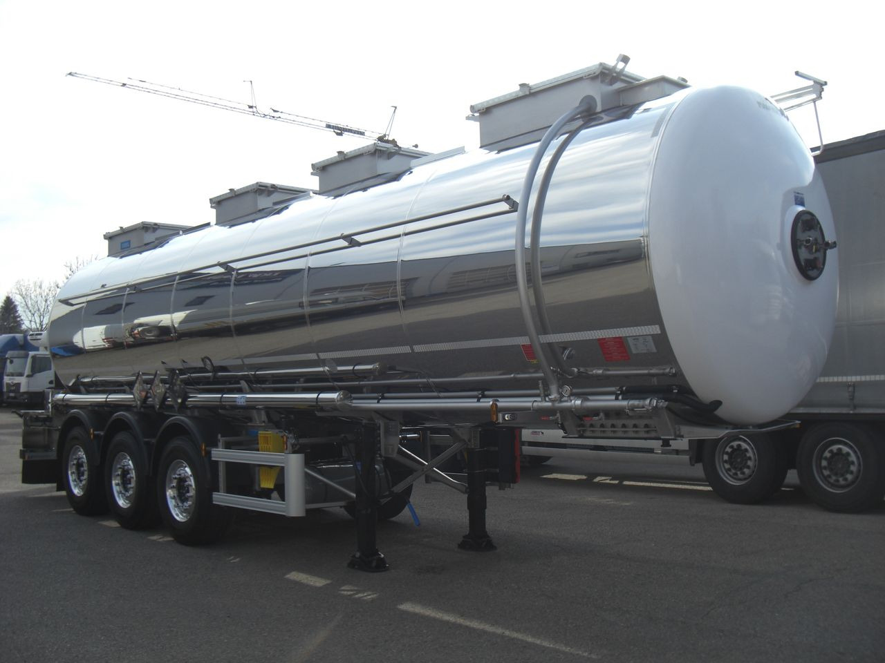 Magyar SRMAD/1KAMMER/CHEMIE - Gjysmë rimorkio me bot: foto 2 Magyar SRMAD/1KAMMER/CHEMIE - Gjysmë rimorkio me bot: foto 2