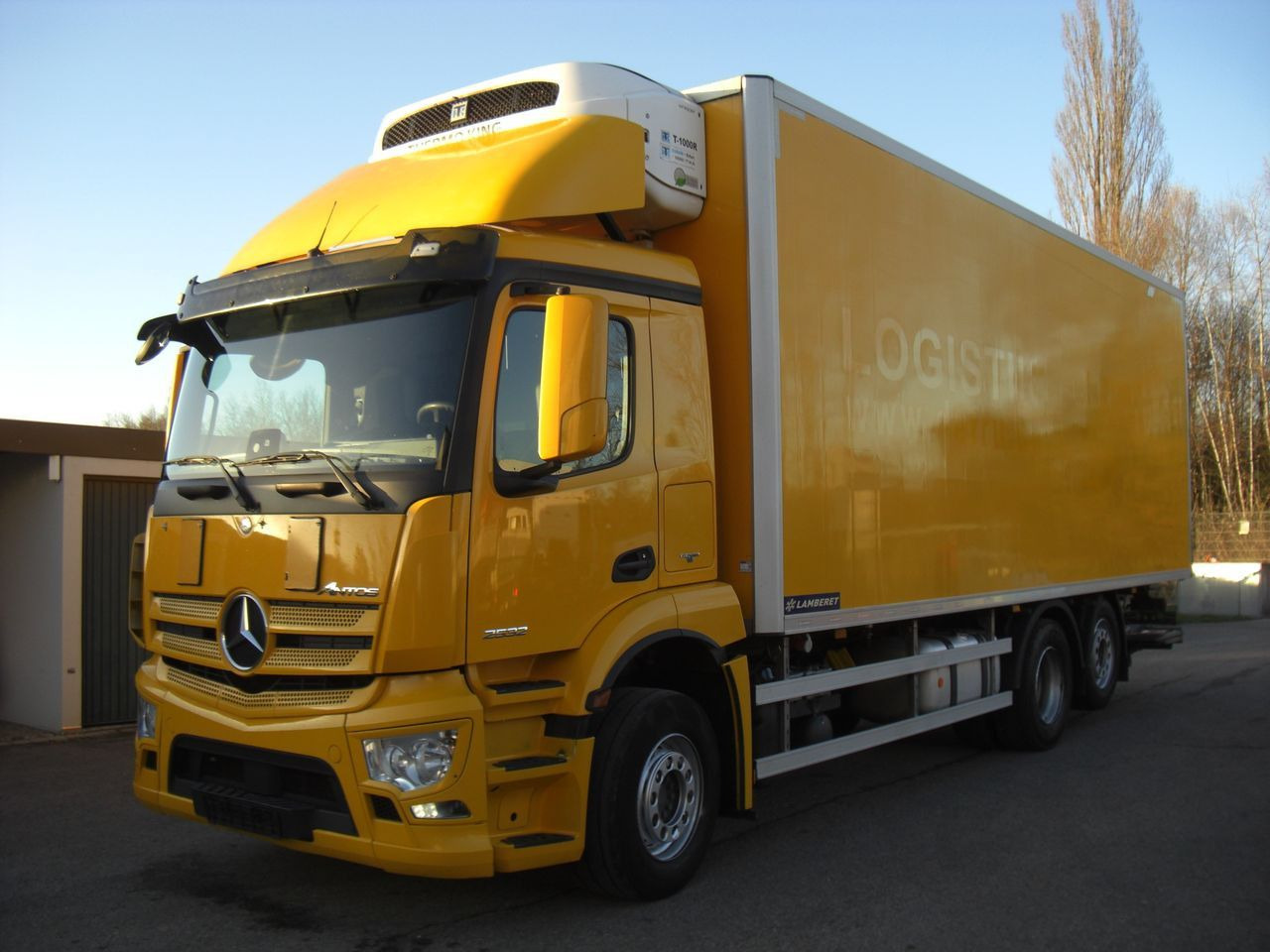 Mercedes-Benz 2532L ANTOS / LBW Mercedes-Benz 2532L ANTOS / LBW - Kamion frigorifer: foto 1 Mercedes-Benz 2532L ANTOS / LBW Mercedes-Benz 2532L ANTOS / LBW - Kamion frigorifer: foto 1