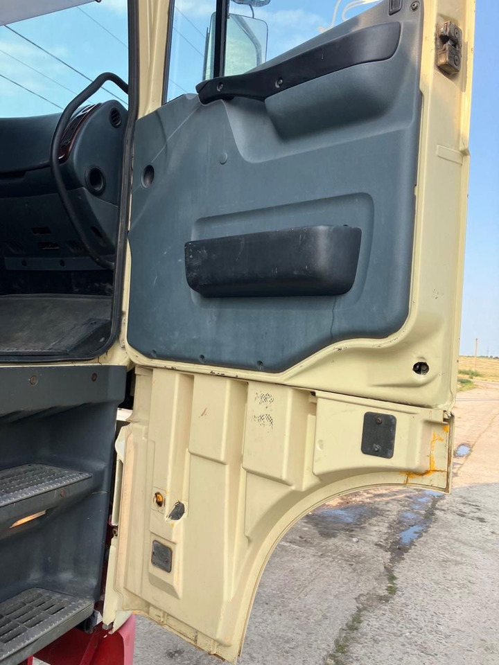 DAF XF 95 430 Platform - Kamion me karroceri të hapur: foto 3 DAF XF 95 430 Platform - Kamion me karroceri të hapur: foto 3