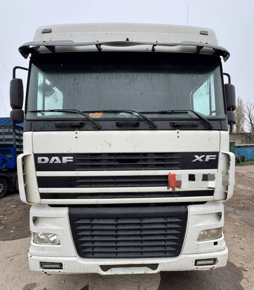 DAF XF 105 - Gjysmë-kamion: foto 3 DAF XF 105 - Gjysmë-kamion: foto 3