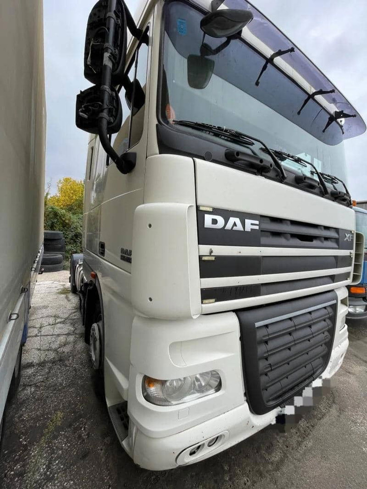DAF XF105 Tractor unit - Gjysmë-kamion: foto 4 DAF XF105 Tractor unit - Gjysmë-kamion: foto 4
