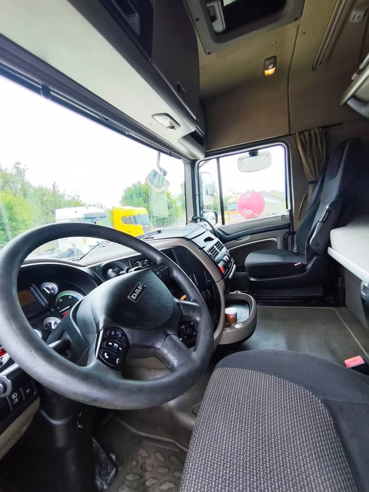 Daf XF105 - Gjysmë-kamion: foto 4 Daf XF105 - Gjysmë-kamion: foto 4