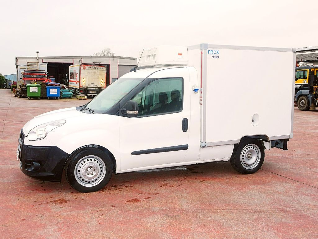 Fiat 1.3 DOBLO KUHLKOFFER RELEC FROD TR22 -20C Fiat 1.3 DOBLO KUHLKOFFER RELEC FROD TR22 -20C - Furgon frigorifer: foto 4 Fiat 1.3 DOBLO KUHLKOFFER RELEC FROD TR22 -20C Fiat 1.3 DOBLO KUHLKOFFER RELEC FROD TR22 -20C - Furgon frigorifer: foto 4
