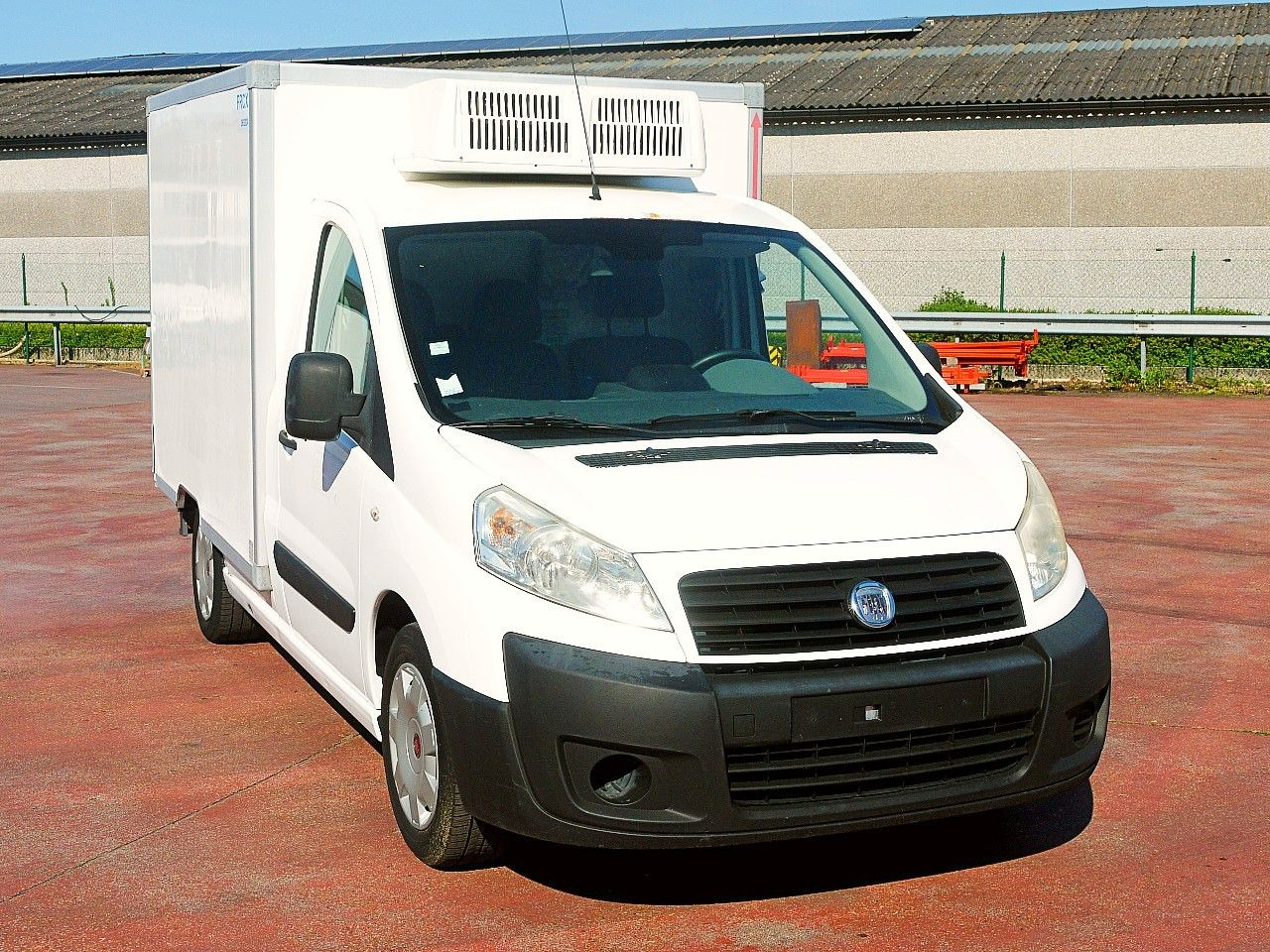 Fiat SCUDO 2.0 KUHKOFFER RELEC FROID TR 22 -20C - Furgon frigorifer: foto 1 Fiat SCUDO 2.0 KUHKOFFER RELEC FROID TR 22 -20C - Furgon frigorifer: foto 1